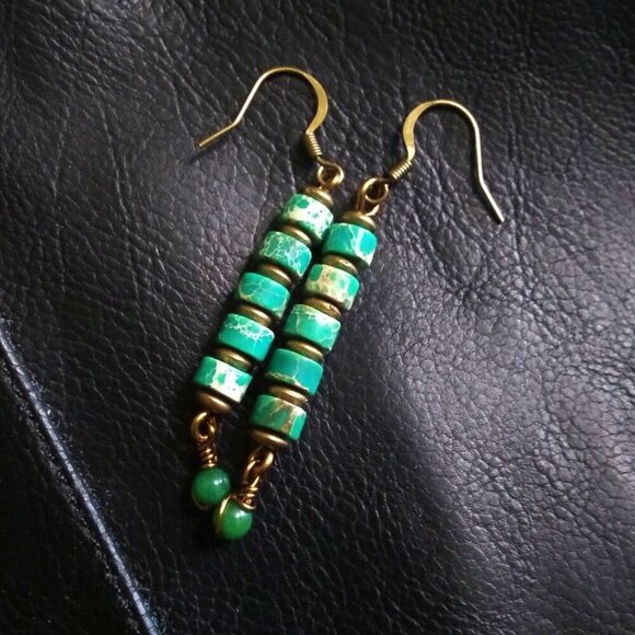 Green SeaSediment Jasper & Bronze! Rustic Lightweight Minimalist Dangle Earrings - Picture 1 of 7